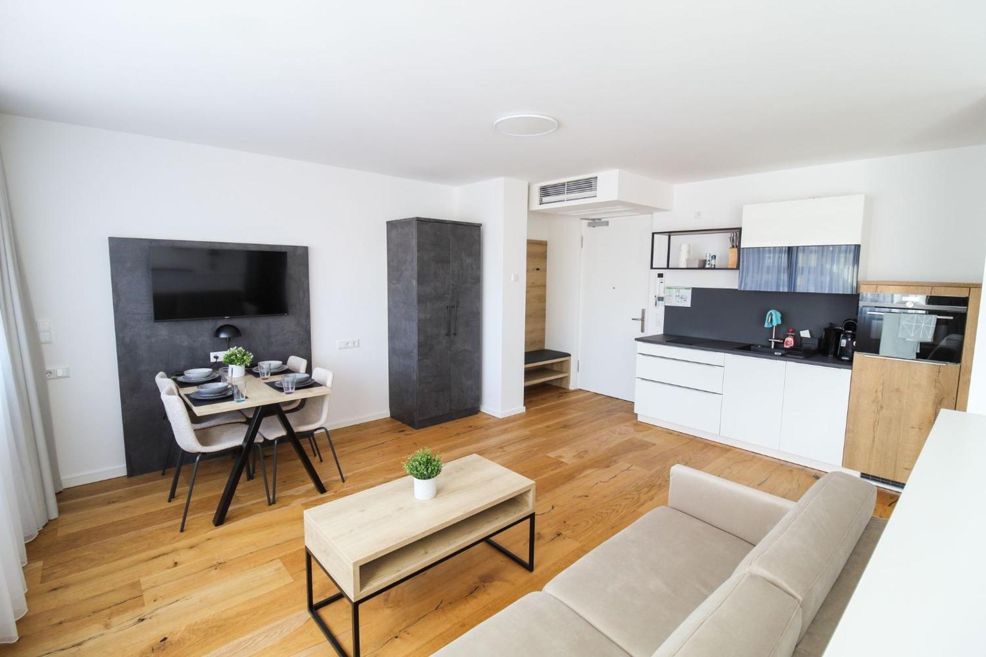 Helios Berlin Apartments Exterior photo